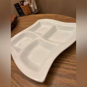 Pier 1 wavy - divided tray - white